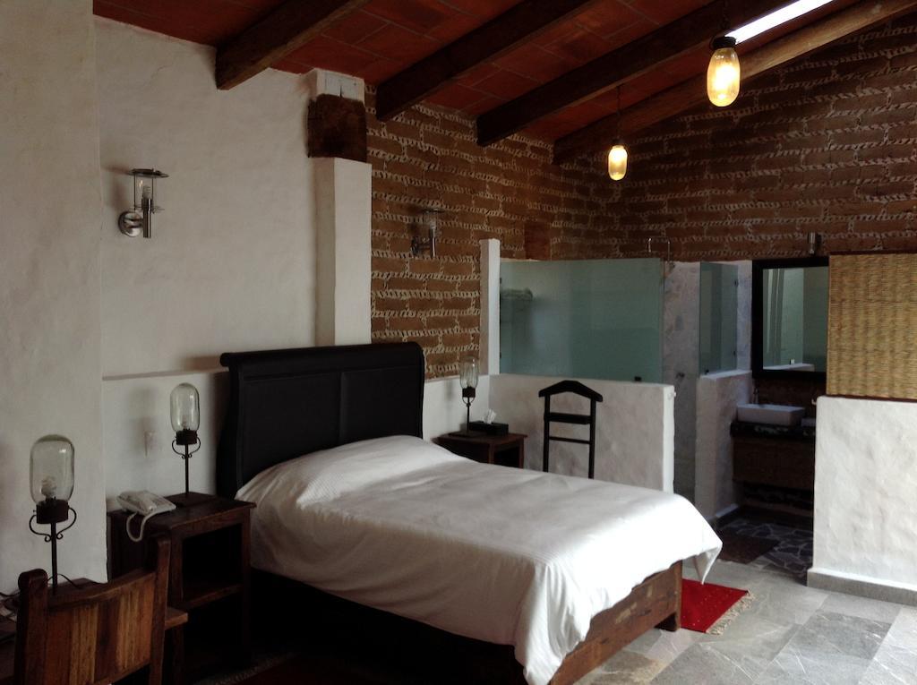 Rustika Spa Hotel Boutique เตโปซตลัน ภายนอก รูปภาพ